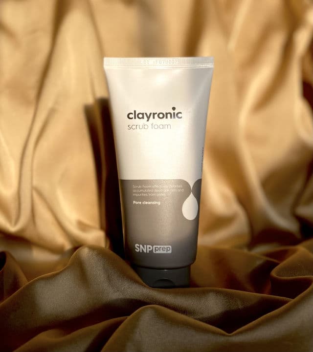SNP Clayronic Scrub Foam review photo by rosegloweuphoria