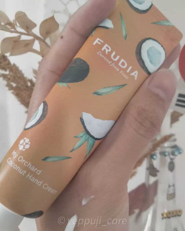 Frudia My Orchard Coconut Hand Cream review photo by yeppujicare