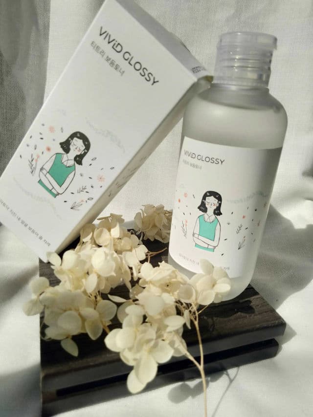 Vivid Glossy Tea Tree Toner review photo by yeppujicare