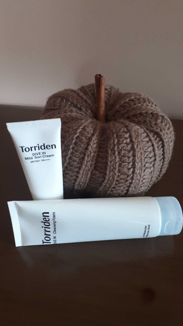 Torriden Dive-in Cleansing Foam Face Wash review photo by Samplegeek