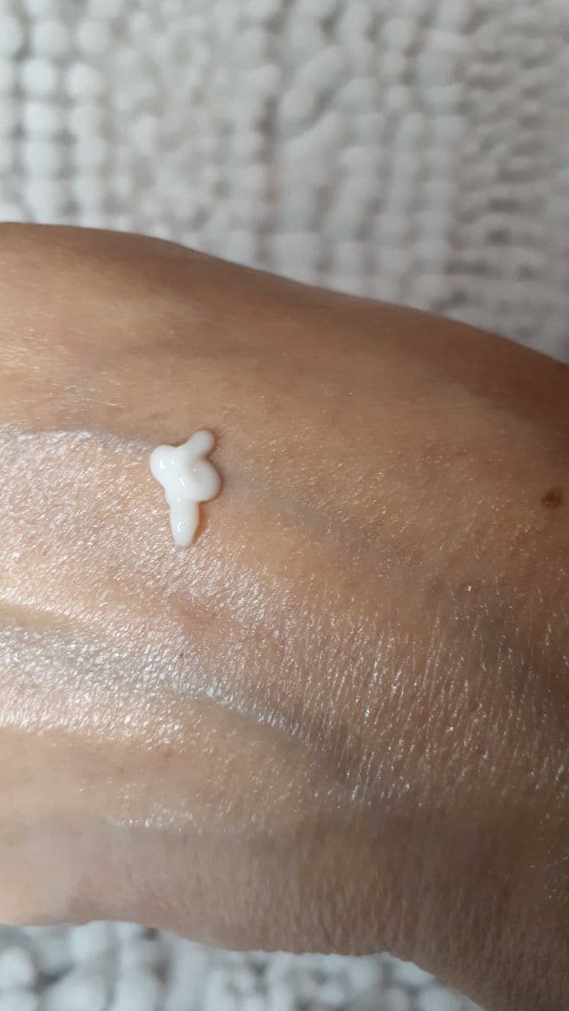 The Skin House Wrinkle System Essence review photo by Samplegeek