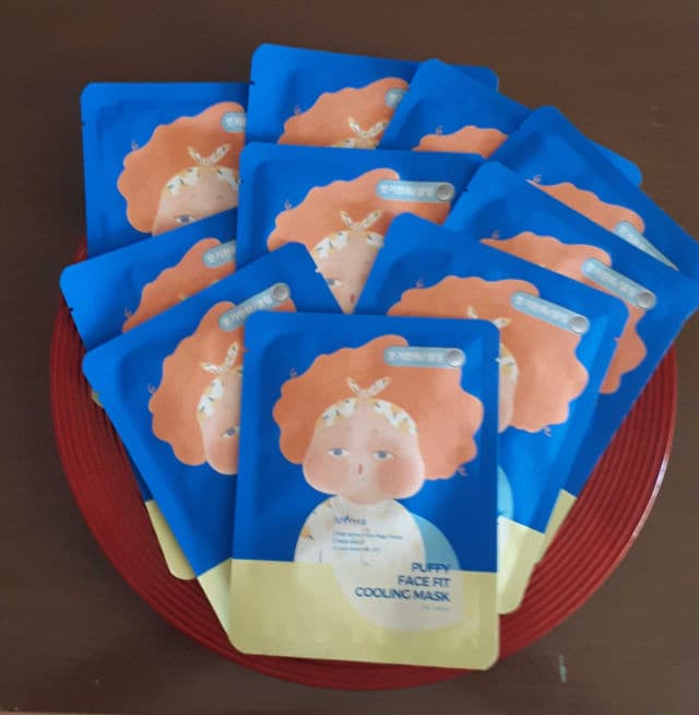 ISNTREE Puffy Face Fit Cooling Mask review photo by Samplegeek