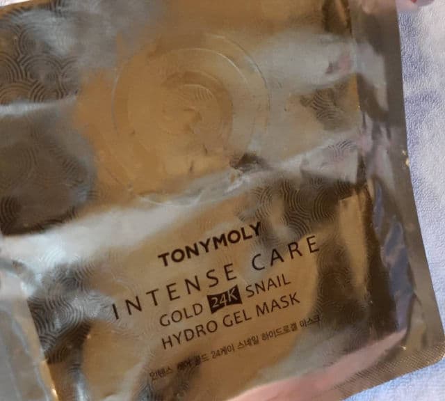 TONYMOLY Gold 24k Snail Hydro Gel Mask review photo by Codermary 