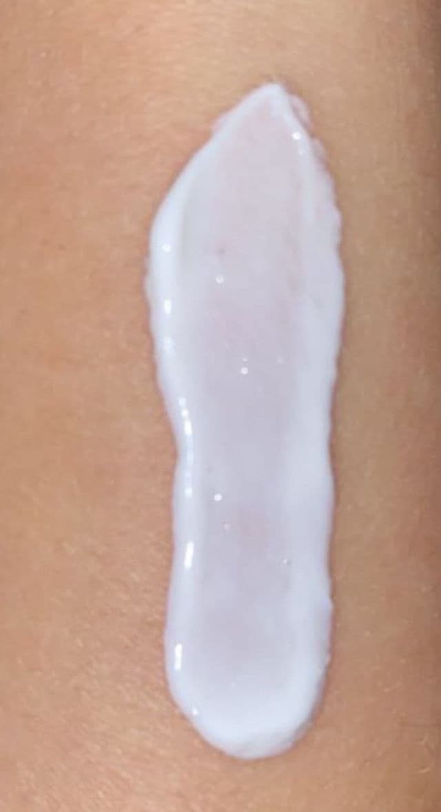 Simple Protecting Light Moisturiser review photo by MariaMhddn