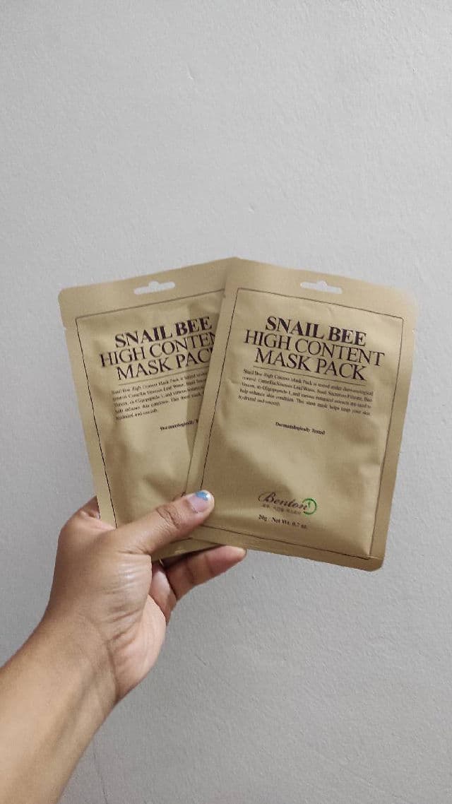 BENTON Snail Bee High Content Mask Pack review photo by curlycurves