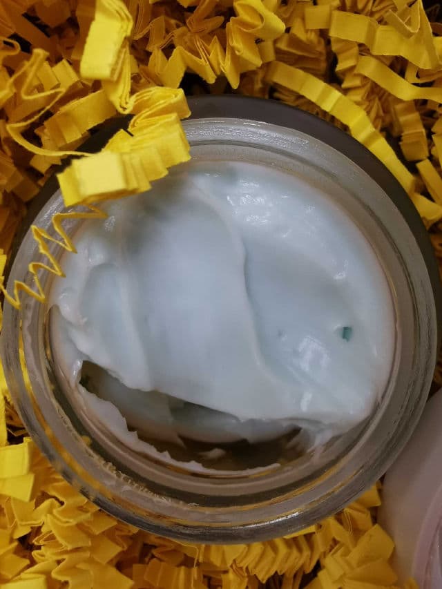 76N1 Be Happy No Stress Core Cream review photo by Happyzai168