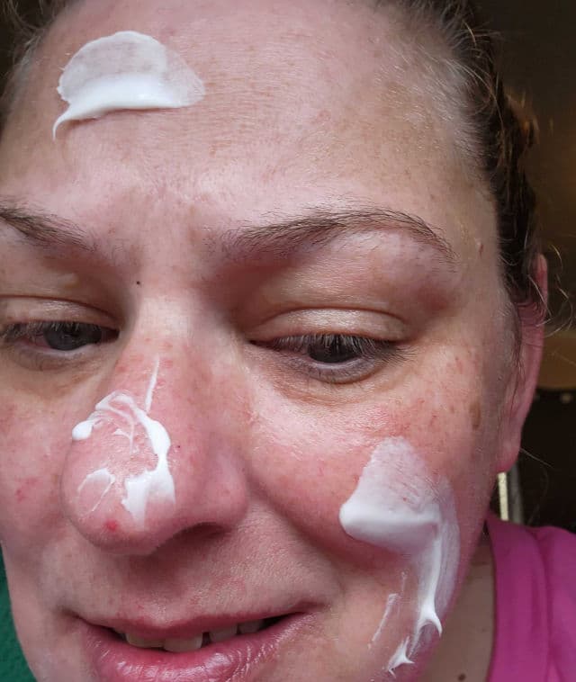 Olay Regenerist Collagen Peptide 24 Hydrating Moisturizer review photo by SarriK