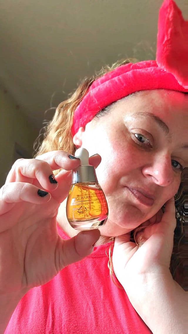 Miguhara Volume Whitening Ampoule review photo by SarriK