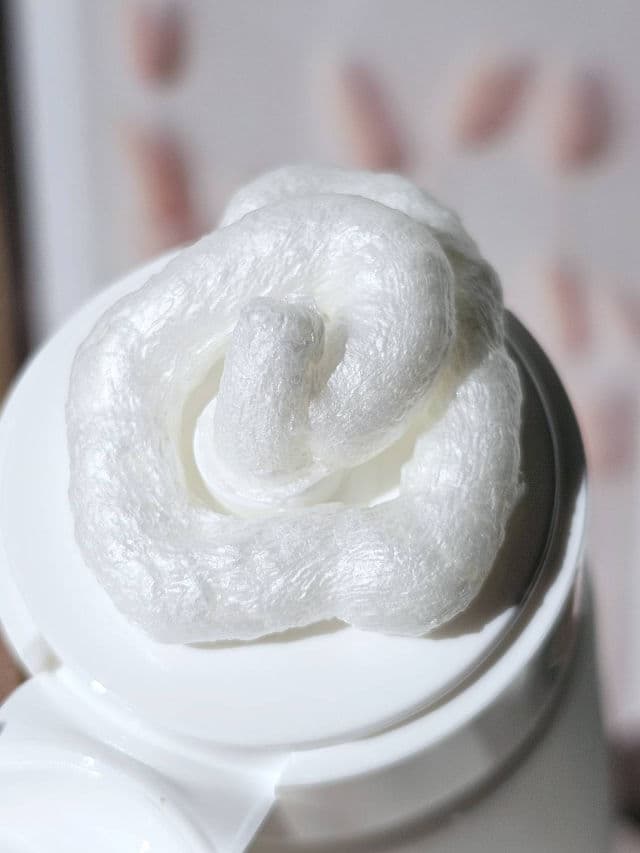 G9 SKIN White in Milk Whipping Foam review photo by lanubedejuanilp