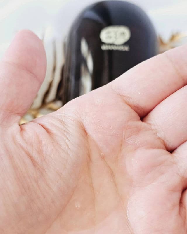 Whamisa Organic Seeds Shampoo for Oily Scalp review photo by lanubedejuanilp