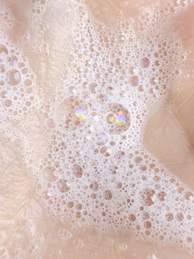belif Creamy cleansing foam moist review photo by lanubedejuanilp