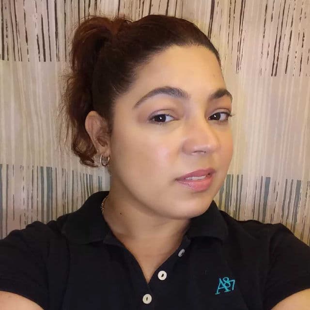 ChapStick ChapStick  Total Hydration Complete Care SPF 15 + Color review photo by Wendy22