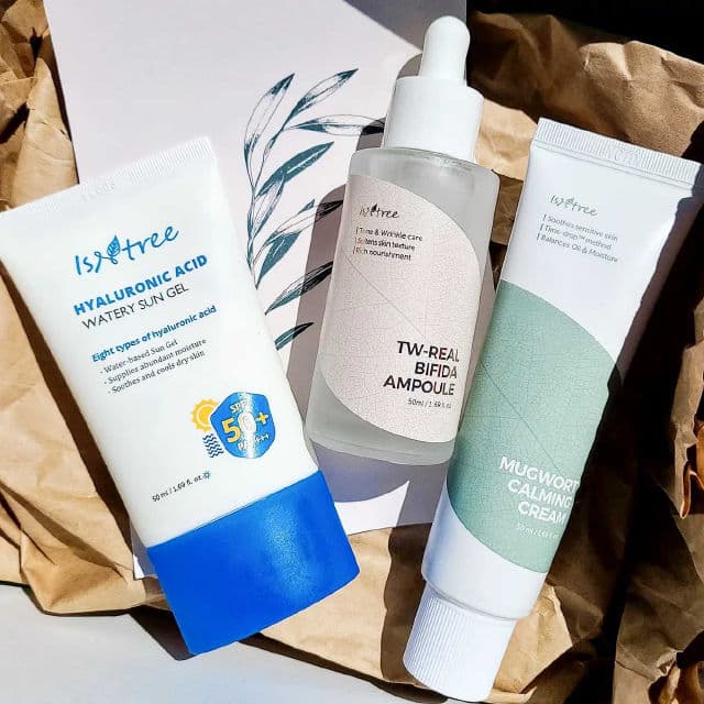 ISNTREE Hyaluronic Acid Watery Sun Gel SPF50+ PA++++ review photo by canadianskincare