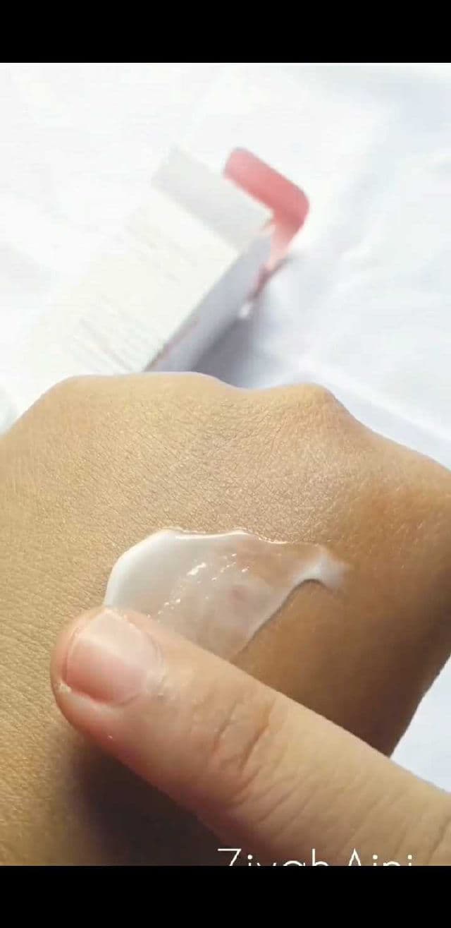 COSRX Balancium B5 D-Panthenol Cream review photo by Ziyah