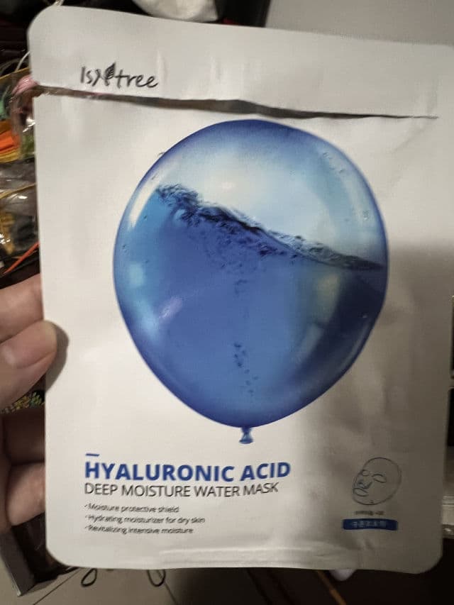 ISNTREE Hyaluronic Acid Deep Moisture Water Mask review photo by Eilynn