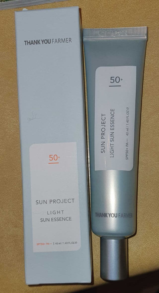 THANK YOU FARMER Sun Project Light Sun Essence SPF50+ PA+++ review photo by Asherz1120