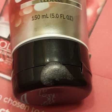 Olay Regenerist Detoxifying Pore Scrub review photo by Asherz1120