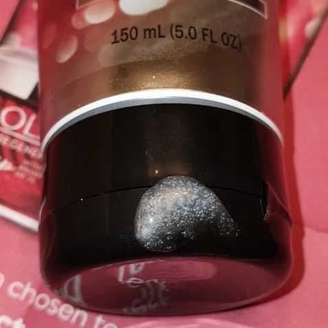 Olay Regenerist Detoxifying Pore Scrub review photo by Asherz1120