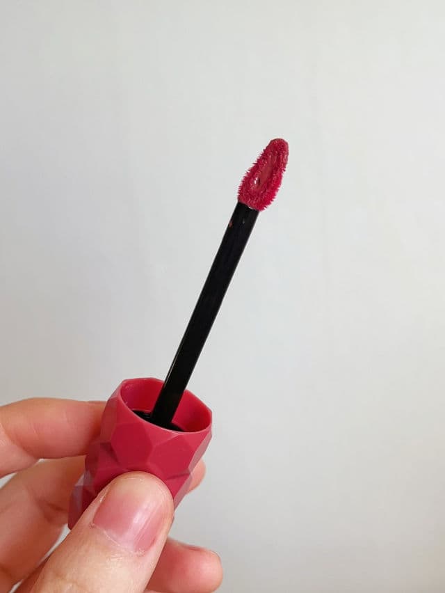 Milani Cosmetics Amore Shine Liquid Lip Color review photo by KellyK
