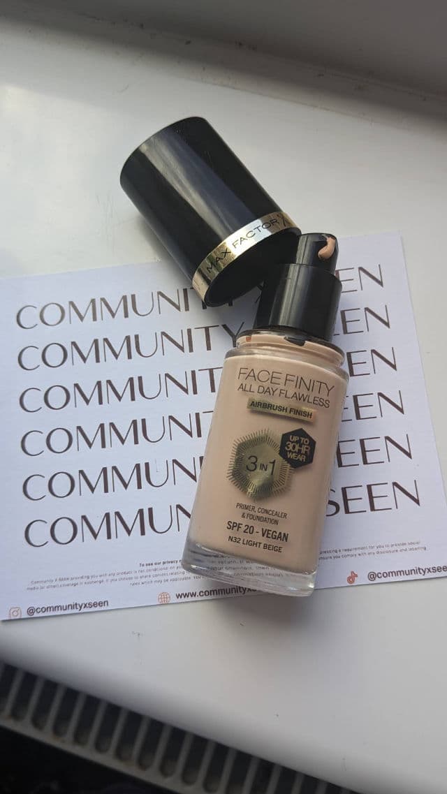 Max Factor Facefinity All Day Flawless 3 in 1 Vegan Foundation SPF 20 review photo by Testertootsymorse