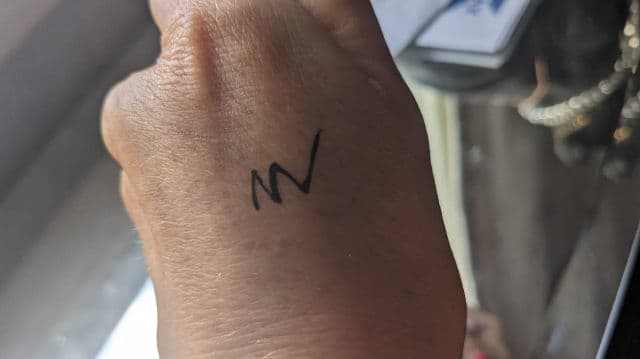 Nyx Cosmetics Epic Ink Liner review photo by Testertootsymorse