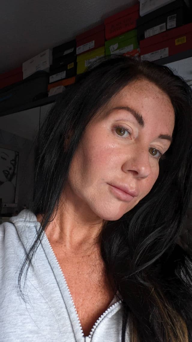 Maybelline Baby Skin Instant Pore Eraser Primer review photo by Testertootsymorse