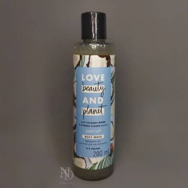Love Beauty and Planet Body Wash - Coconut Water and Mimosa Flower review photo by AnidaMawaddah