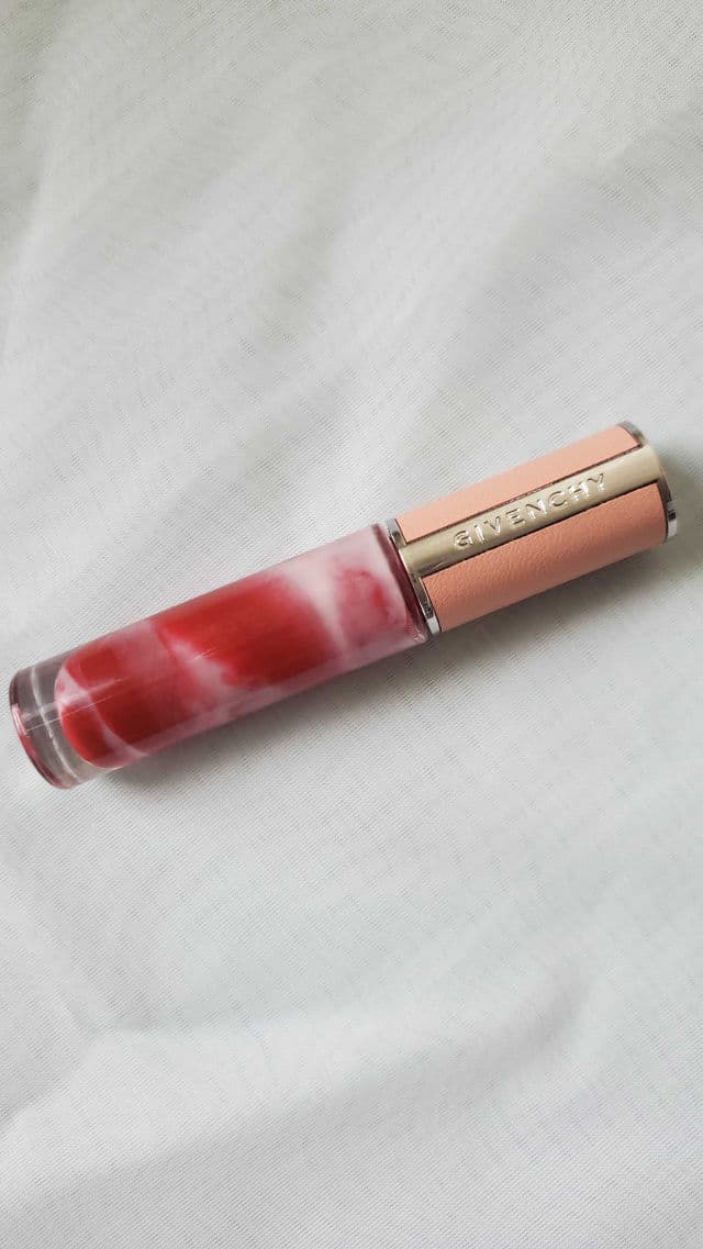 Givenchy Baume À Lèvres Liquide Rose Perfecto 001 Pink Irresistible review photo by Nhaty