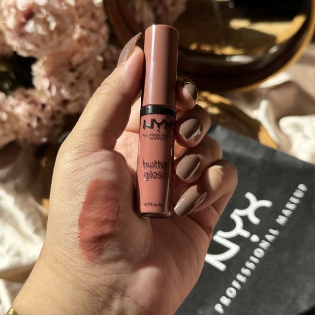 Nyx Cosmetics Praline review photo by Isra