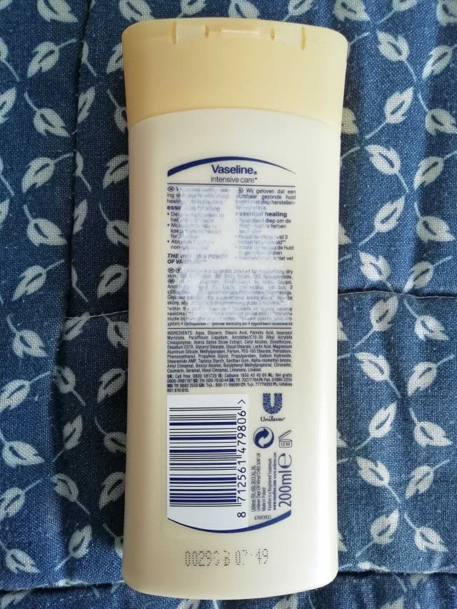 Vaseline Intensive Care™ Essential Healing Lotion review photo by marisska
