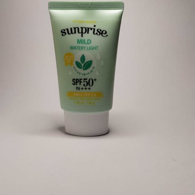 ETUDE Sunprise Mild Watery Light SPF50+ PA++++ review photo by JadeAstrid