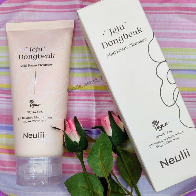 Neulii Jeju Dongbeak Mild Foam Cleanser review photo by JadeAstrid