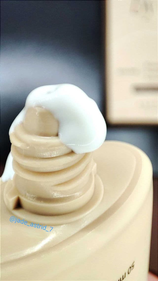 AXIS-Y Biome Double Defense Sunscreen SPF50+ PA++++ review photo by JadeAstrid