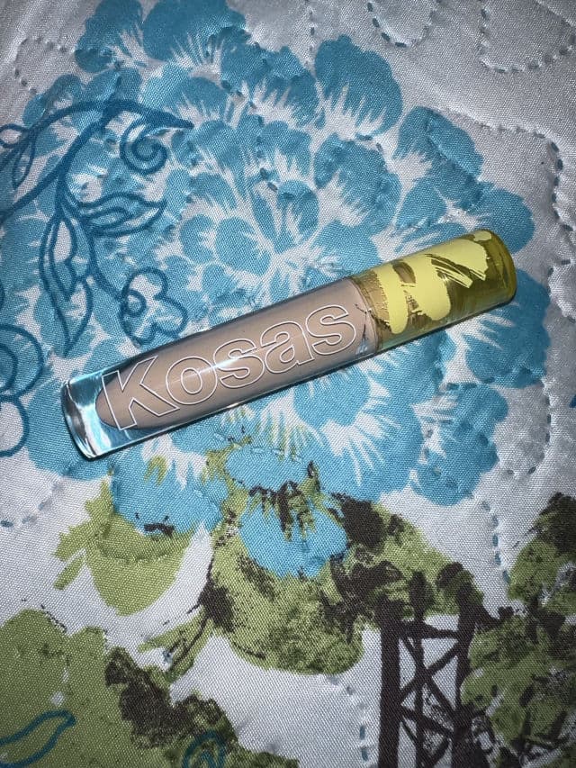 Kosas Revealer Concealer Concealer Meets Eye Cream review photo by maitegavmaitega
