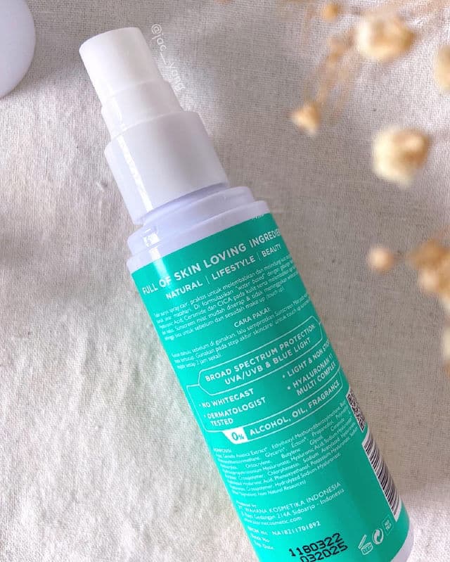 Azarine Hydrasoothe Sunscreen Mist SPF 50 PA++++ review photo by jacyang