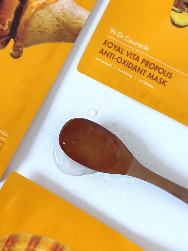 Dr. Ceuracle Royal Vita Propolis Antioxidant Mask review photo by jacyang