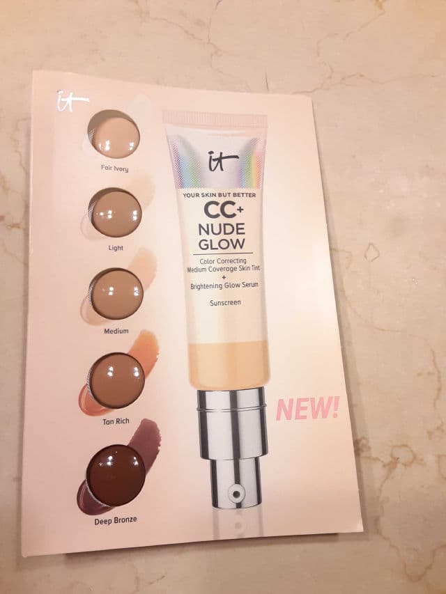 It Cosmetics CC+ Nude Glow Lightweight Foundation + Glow Serum with SPF 40 review photo by theskinilivein