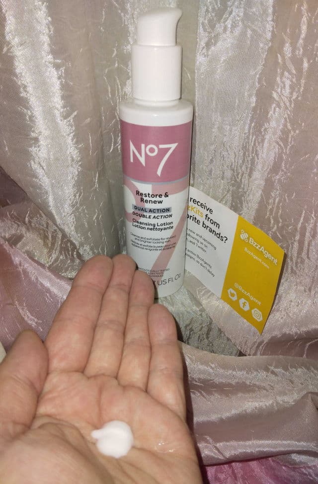 No7 Restore & Renew Dual Action Cleansing Lotion review photo by melancholyannie