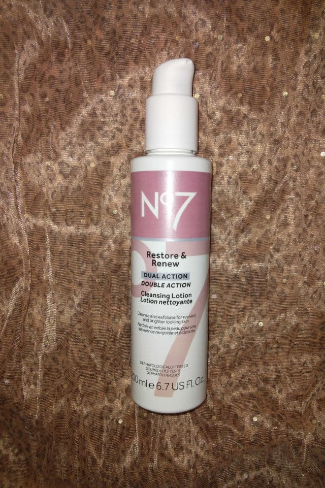 No7 Restore & Renew Dual Action Cleansing Lotion review photo by melancholyannie