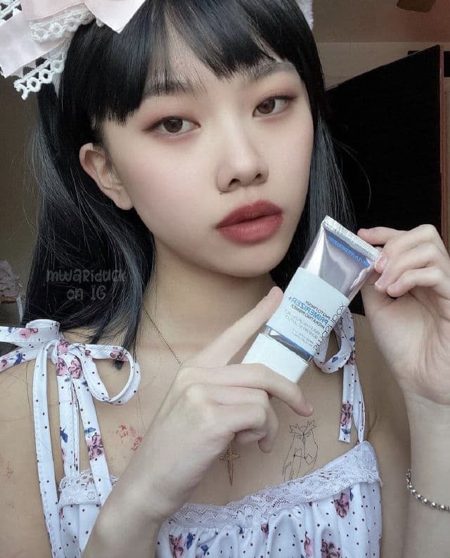 Smashbox Photo Finish Primerizer+ Hydrating Primer review photo by mwari