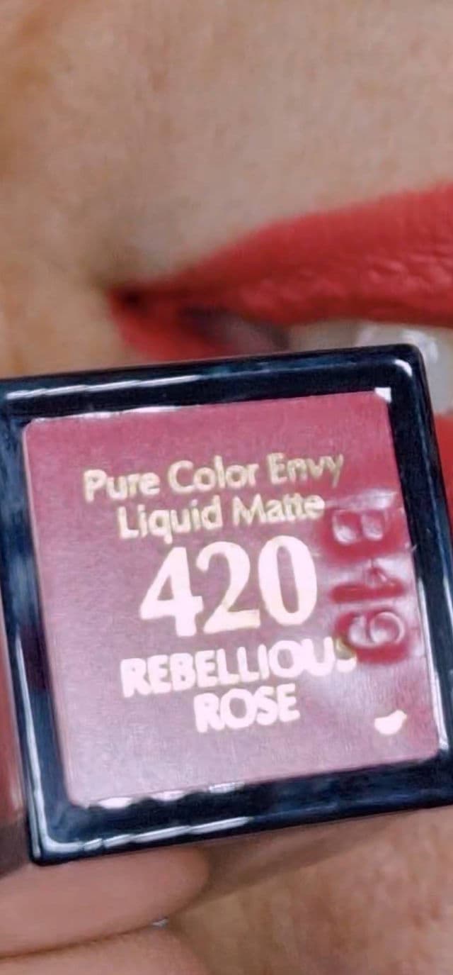 Estee Lauder Pure Color Envy Kissable Lip Shine 307 Wicked Cream review photo by neneferroni