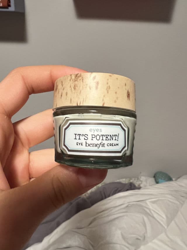 Benefit Cosmetics It’s Potent! Eye Cream review photo by Skinboosk