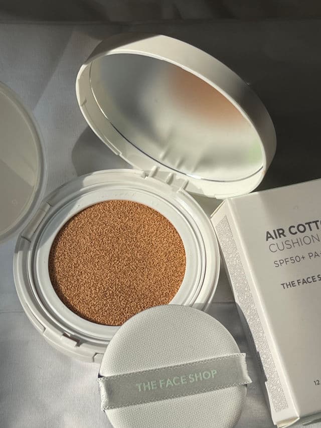 THE FACE SHOP 201 Light Beige review photo by Arnaaz