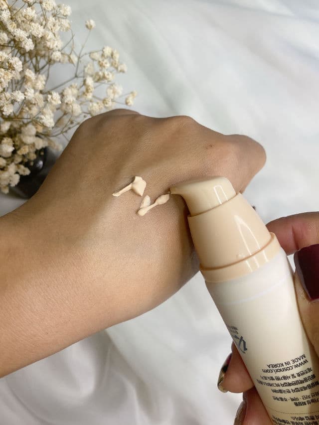 COSNORI Your Skin Dress Tone-Up Base SPF50+ PA++++ review photo by LizhReview