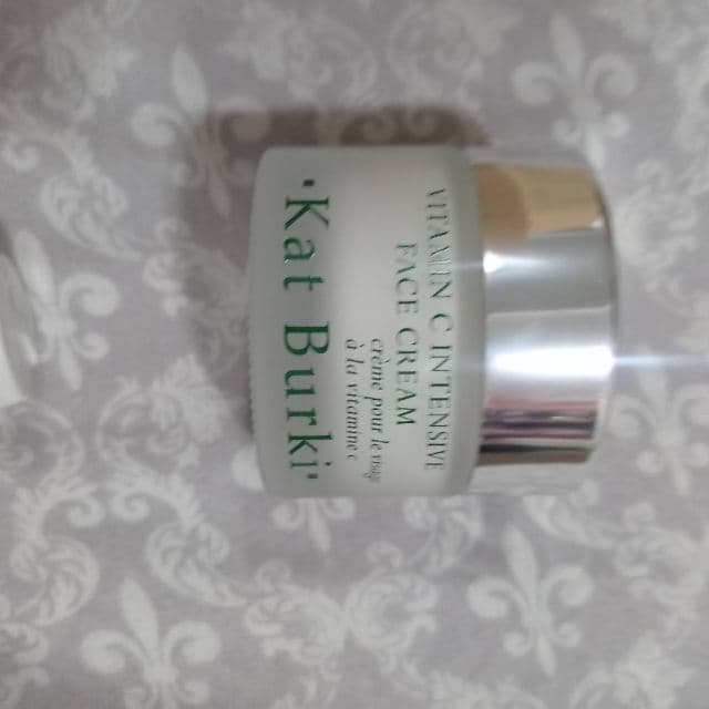 Kat Burki Vitamin C Intensive Face Cream review photo by Jacksenia