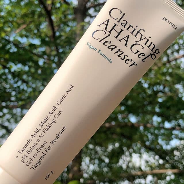 Petitfee Clarifying AHA Gel Cleanser review photo by halleysburrow