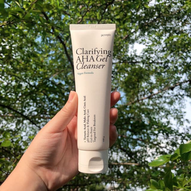 Petitfee Clarifying AHA Gel Cleanser review photo by halleysburrow