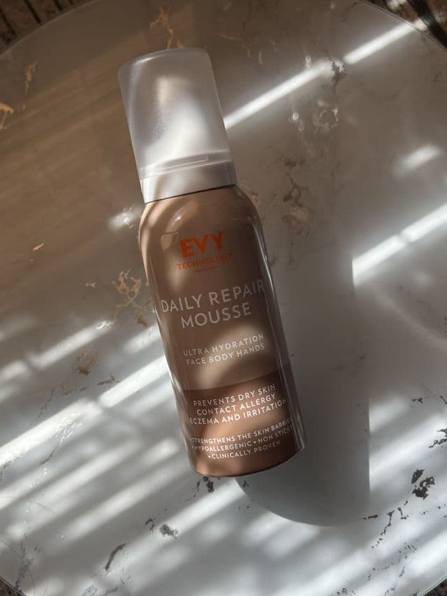 Evy Technology Daily Repair Mousse review photo by lifeinwonderland