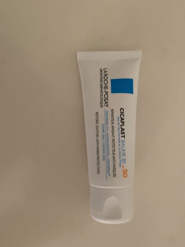 La Roche-Posay Cicaplast Baume B5 Repairing Balm SPF 50 review photo by seguls