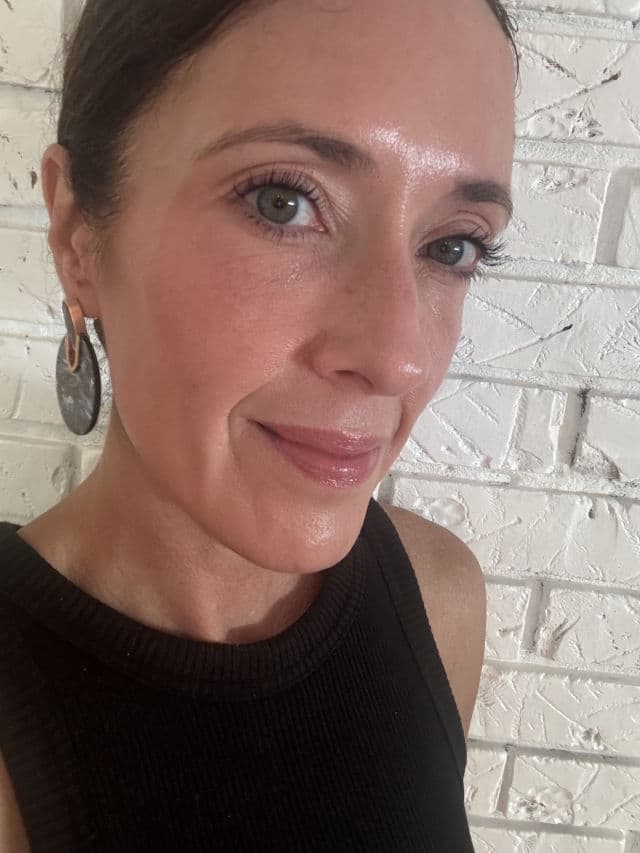 Obagi CLENZIderm M.D. Pore Therapy Salicylic Acid 2% Acne Treatment review photo by MindyLaine
